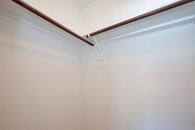 Building Photo - 5627 Granite Falls Ln