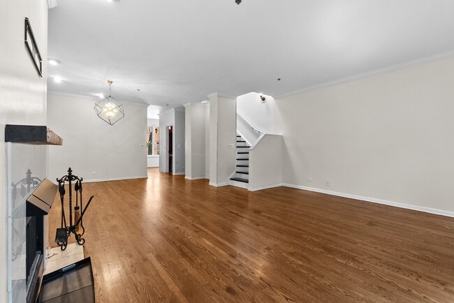 Building Photo - 1716 E 54th St