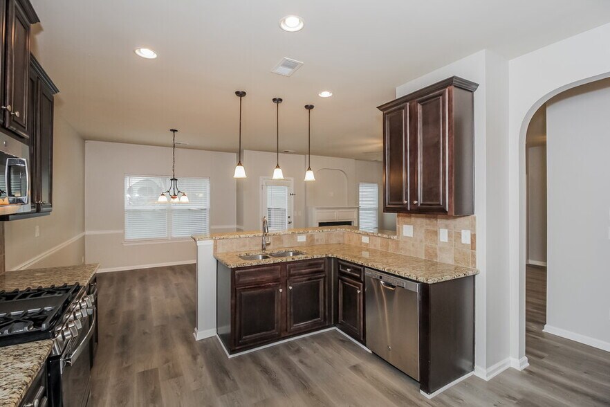 Building Photo - 5418 Stirrup Way
