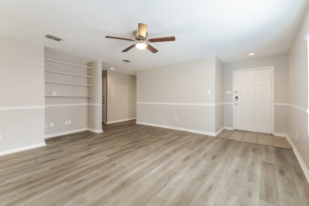 Building Photo - 725 Orchid Blvd