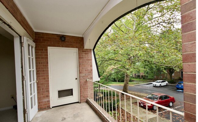 Building Photo - Charming 1BR/1BA Condo in Cardinal Forest, Springfield! Rent Includes Gas, Water, Sewer & Trash