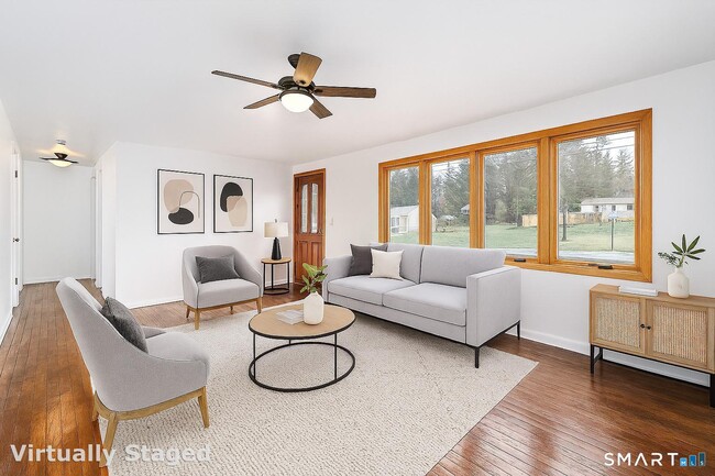 Building Photo - 10 Bonnybrook Dr