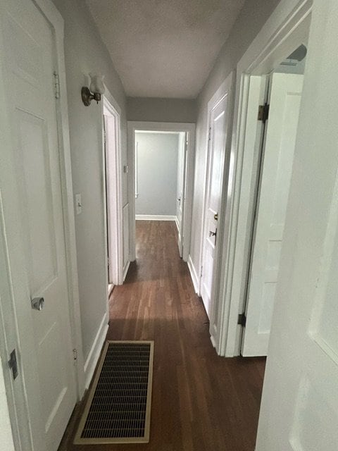 Building Photo - Charming 3-Bedroom South Nashville Rental with Hardwood Floors!