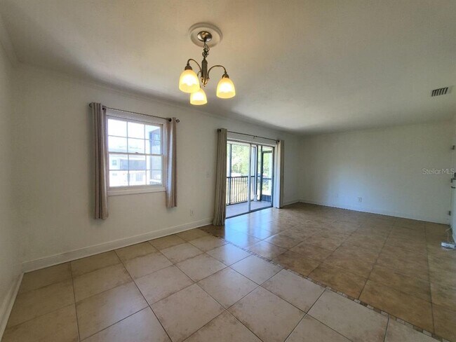 Building Photo - 13832 Orange Sunset Dr