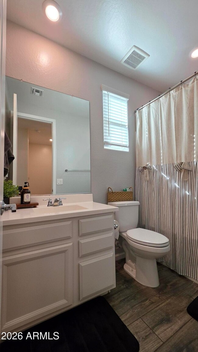 Building Photo - 45394 W Norris Rd