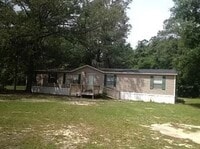Building Photo - 152 Danibell Lane  - Acreage in Havana!
