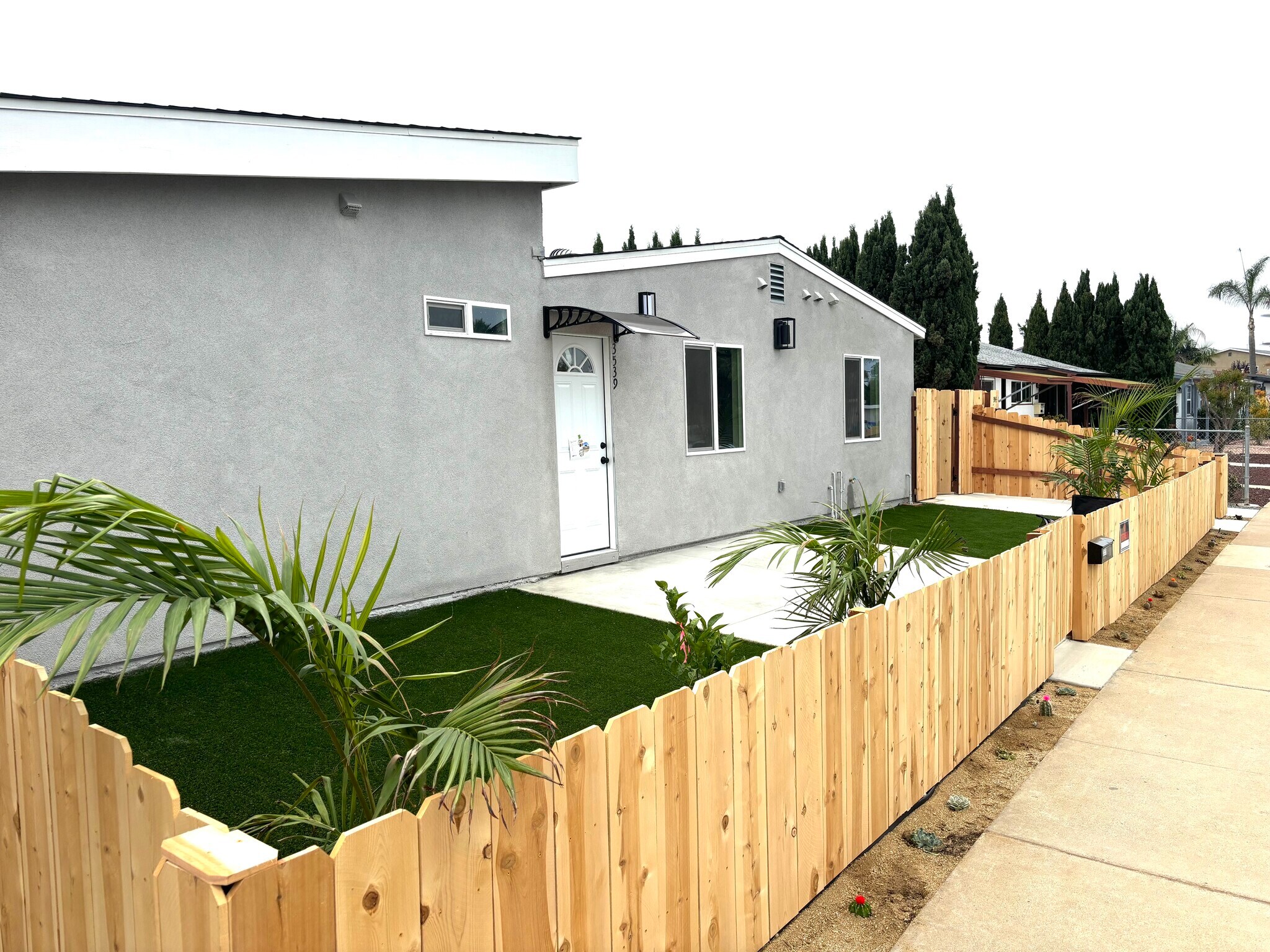 Building Photo - 3539-41 Luna Ave