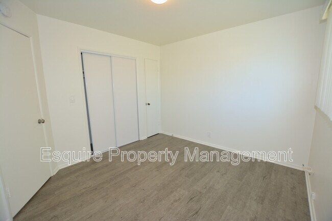 Building Photo - 391 Harvard St
