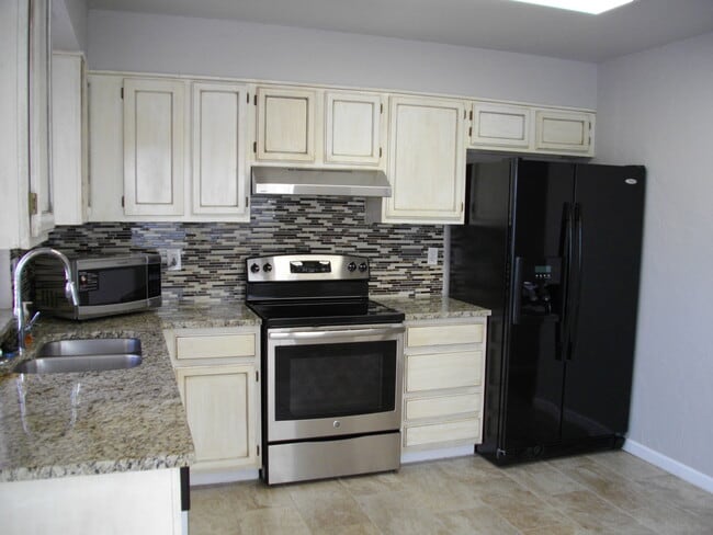 Building Photo - 1117 Sequoyah Pl