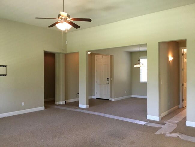 Building Photo - Welcome to Harlan Ranch!!!