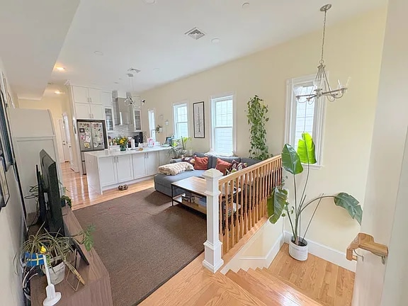 Building Photo - 32 Putnam Ave