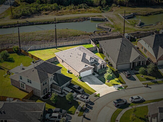 Building Photo - 126 Polar Bear Trl