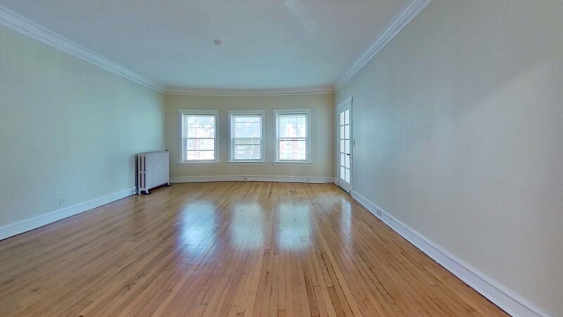 Building Photo - 2537 N Farwell Ave