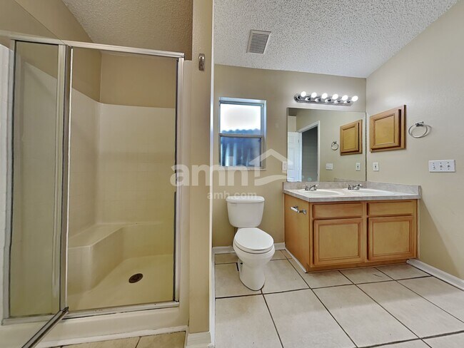 Building Photo - 875 Sedgewood Cir