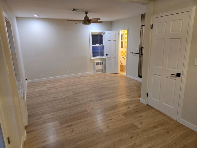 Building Photo - 48-23 Little Neck Pkwy