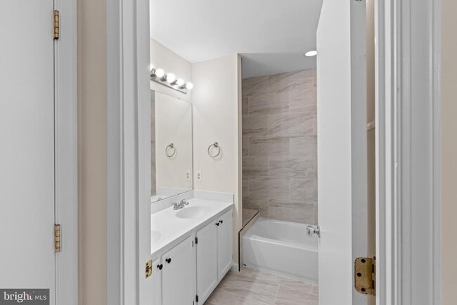 Building Photo - 2978 Mourning Dove Pl