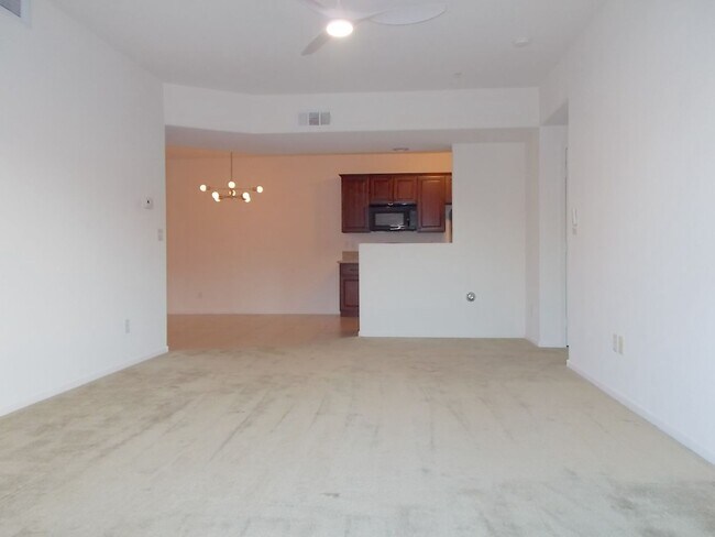 Building Photo - 3550 Bay Sands Dr