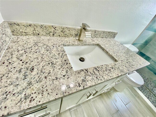 Building Photo - 10002 Massey St