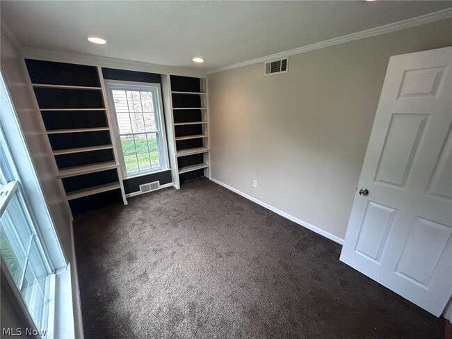 Building Photo - 20825 Farnsleigh Rd