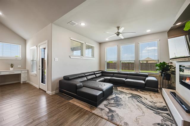 Building Photo - 418 Tuscany Dr