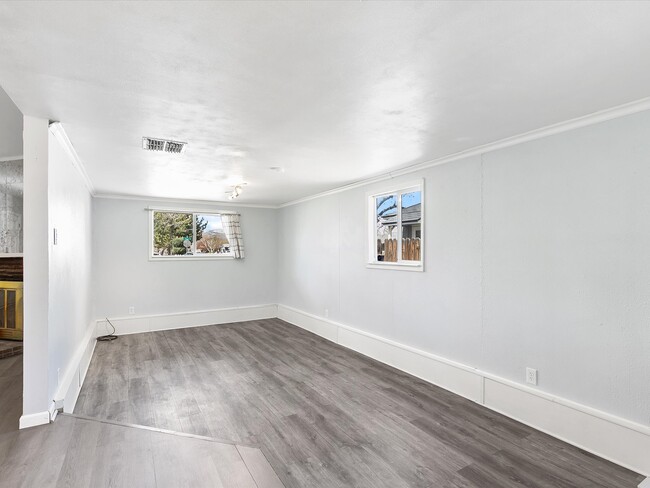 Building Photo - 1708 Probasco Way