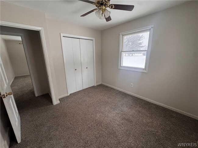 Building Photo - 10035 Creek Rd