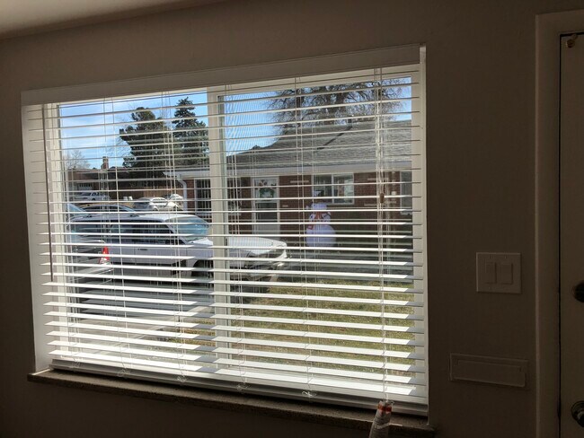 Building Photo - 3371 Sheridan Boulevard