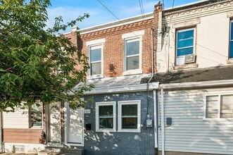 Building Photo - 2305 S 63rd St