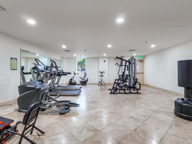 Building Photo - 700 S Ardmore Ave