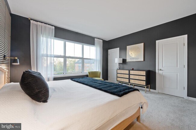 Building Photo - 5509 Valmarana Way