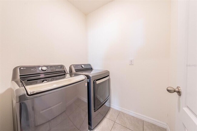 Building Photo - 223 Inman Blvd