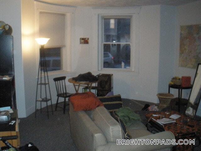 Building Photo - 675 Washington St