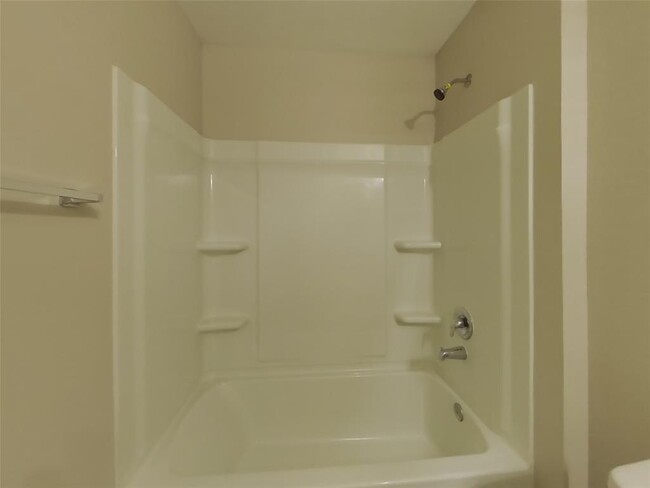 Building Photo - 15685 Briar Frst Dr