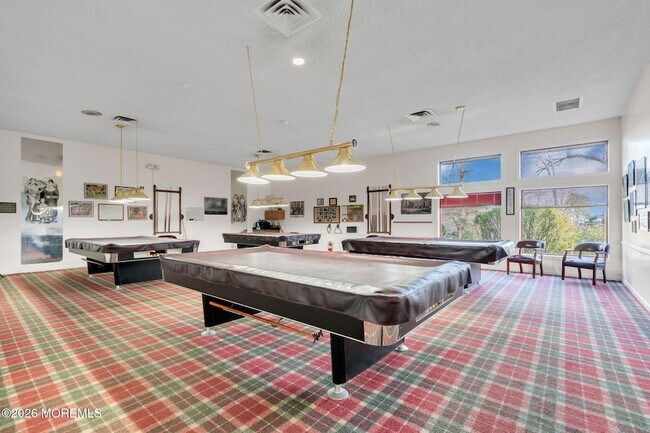 Building Photo - 42 Lexington Ct