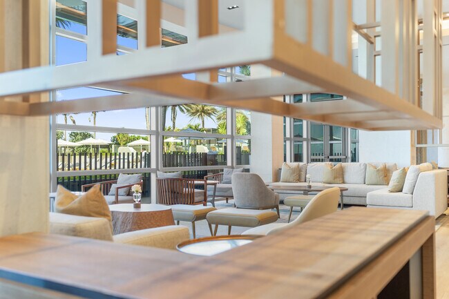 Building Photo - 3100 N Ocean Dr