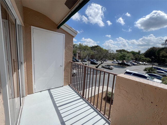 Building Photo - 1881 NW 96th Terrace