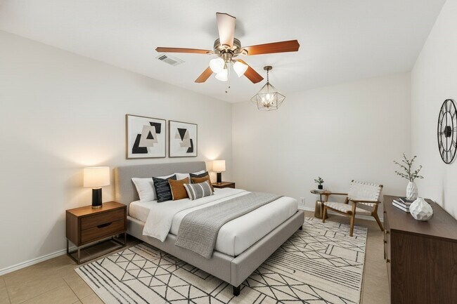 Building Photo - 21219 Somerset Park Ln