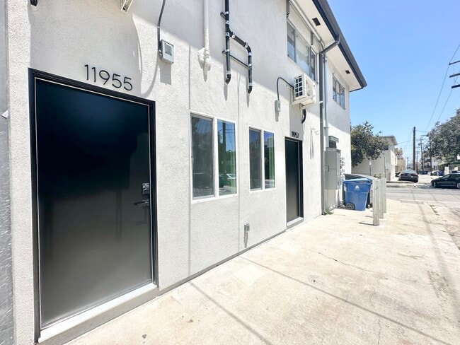 Building Photo - 11957 Rochester Ave