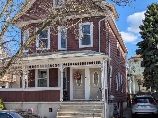 Building Photo - 12 Newbern Ave
