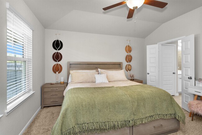 Building Photo - 18544 Meadow Point Ln