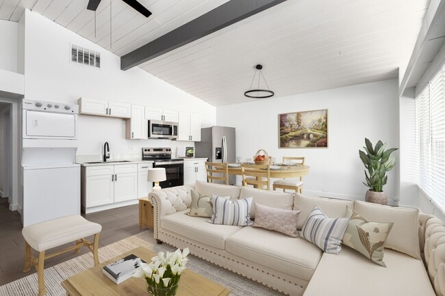 Building Photo - 1231 E Thomas Rd