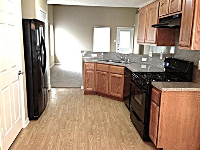 Building Photo - 823 Seabourne Meadow Dr