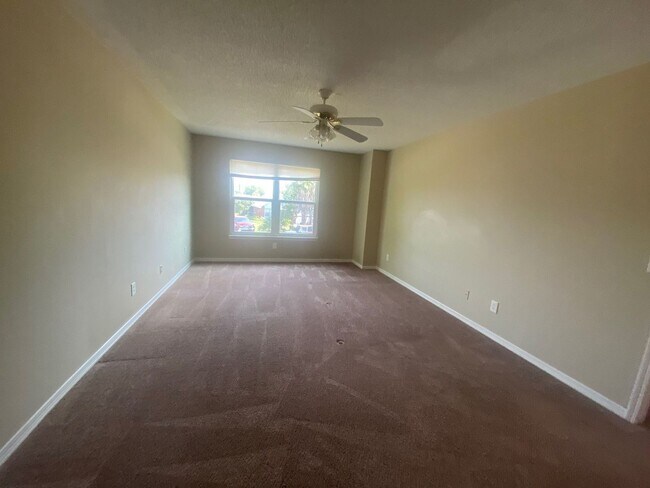 Building Photo - Beautiful 2 Story Home, Centrally Located in a Quiet Neighborhood! *1/2 OFF 1st Month's Rent!*