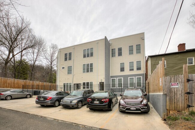 Building Photo - 1220 19th St NE