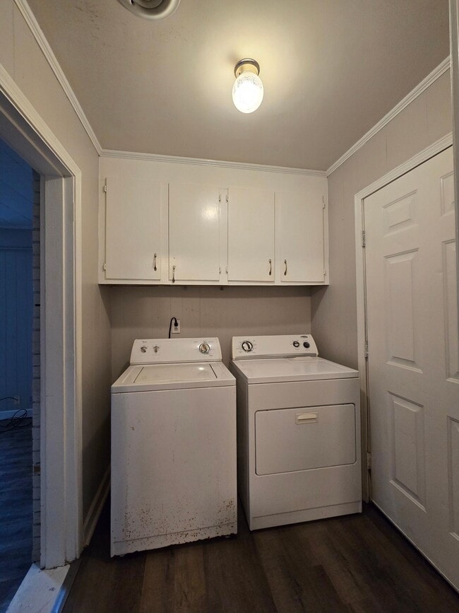 Building Photo - 106 Parish St