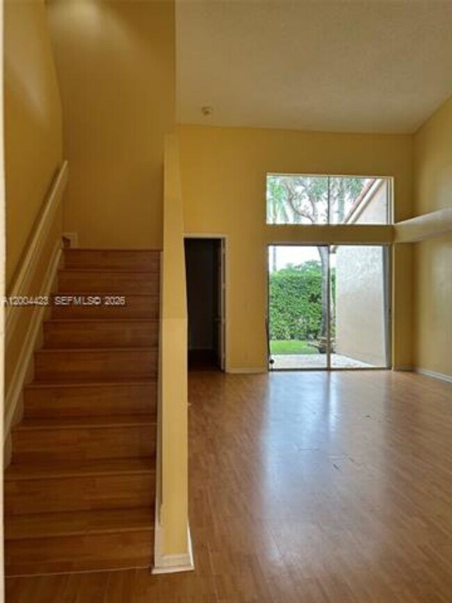 Building Photo - 15851 SW 10th St