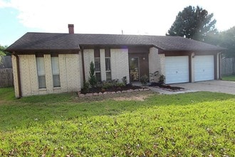 Building Photo - 4330 Maple Cross Dr