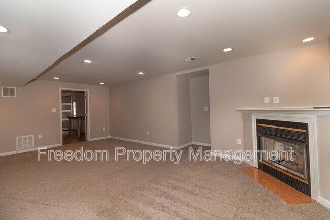 Building Photo - 80 Brookshire Dr
