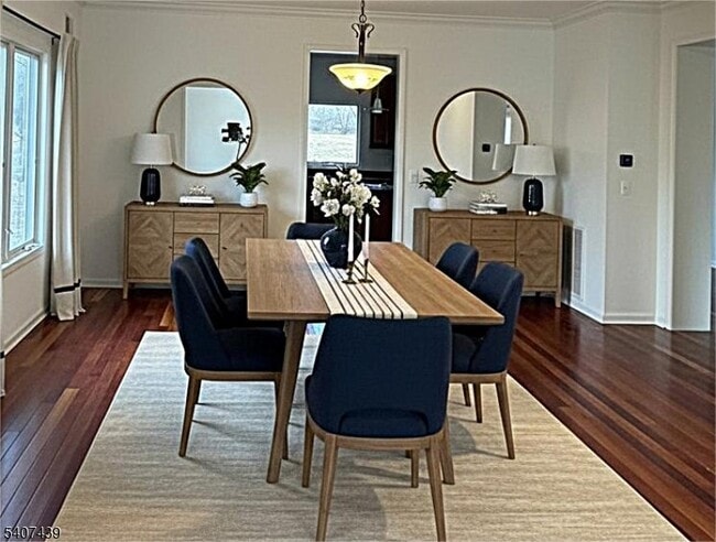 Building Photo - 282 South St