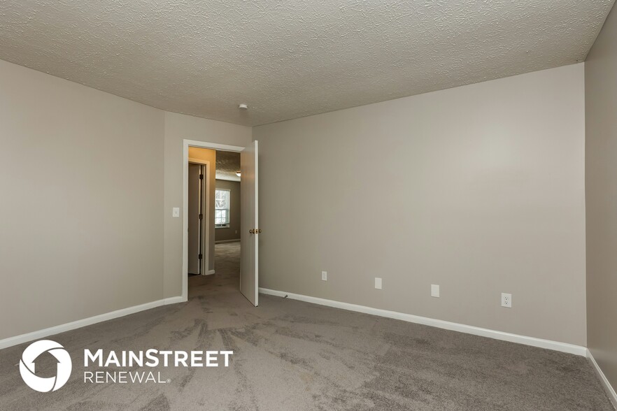 Building Photo - 2079 Queens Meadow Ln